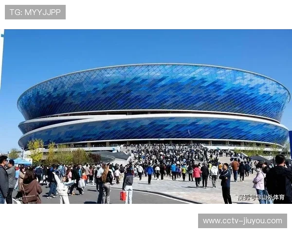 中超历史第二高上座率诞生,大连梭鱼湾足球场成金牌球市新标杆 中超历史第二高上座率诞生,大连梭鱼湾足球场成金牌球市新标杆